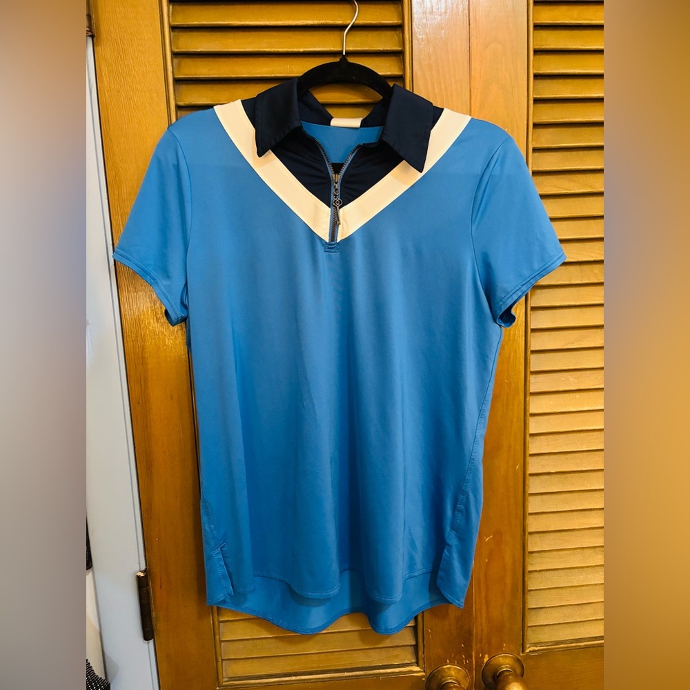 BELYN KEY Blue and Cream Short Sleeve Top, Size Medium